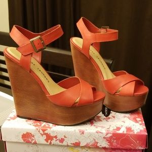 Chinese Laundry Join Me Wooden Wedges